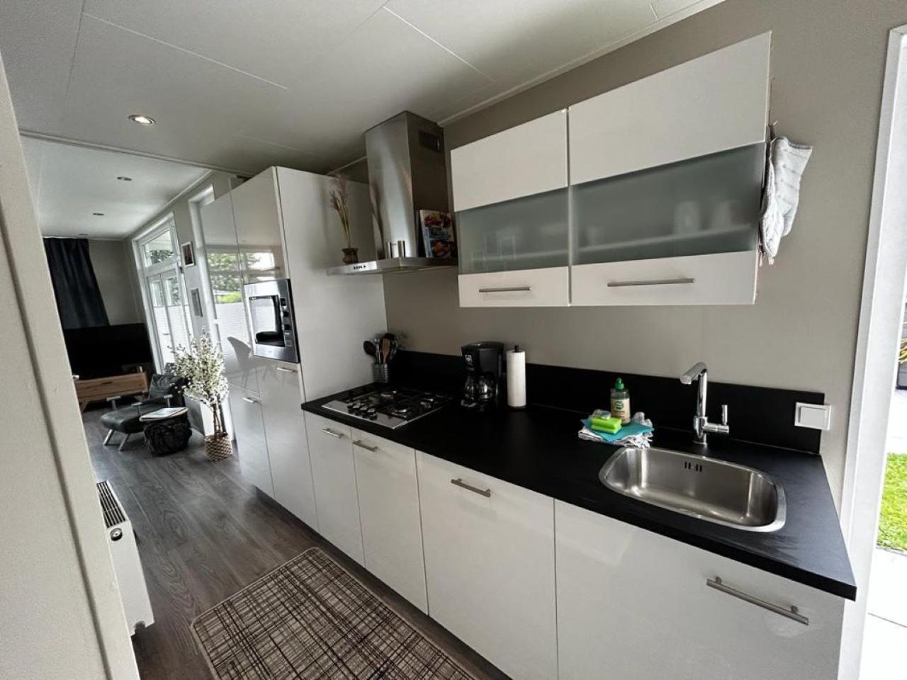 Ferienhaus / Chalet / Bungalow Am See, Holland, Niederlande, Lathum Eksteriør billede